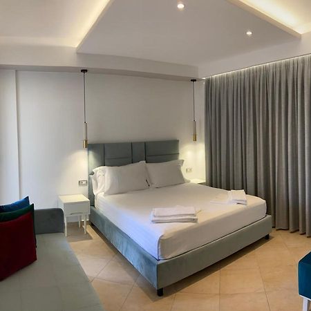 Luna Magica Hotel Borsh Bagian luar foto