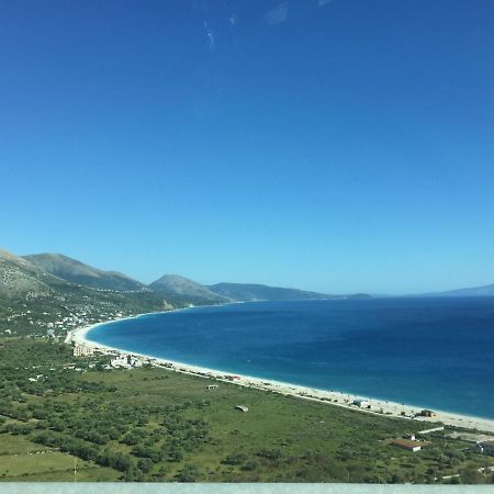 Luna Magica Hotel Borsh Bagian luar foto