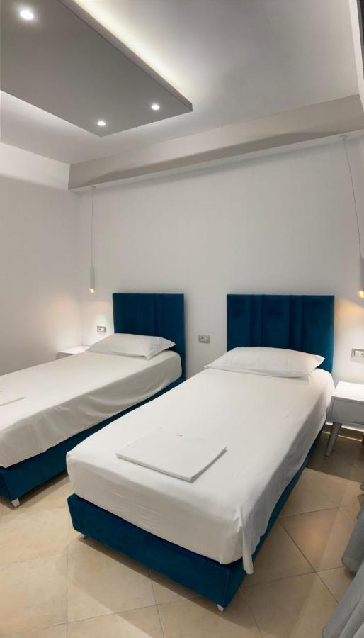 Luna Magica Hotel Borsh Bagian luar foto