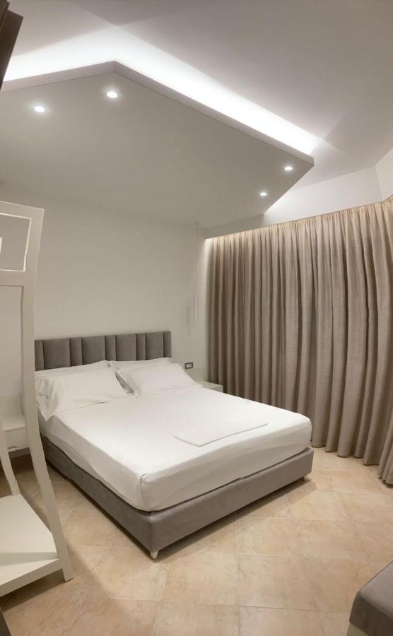 Luna Magica Hotel Borsh Bagian luar foto