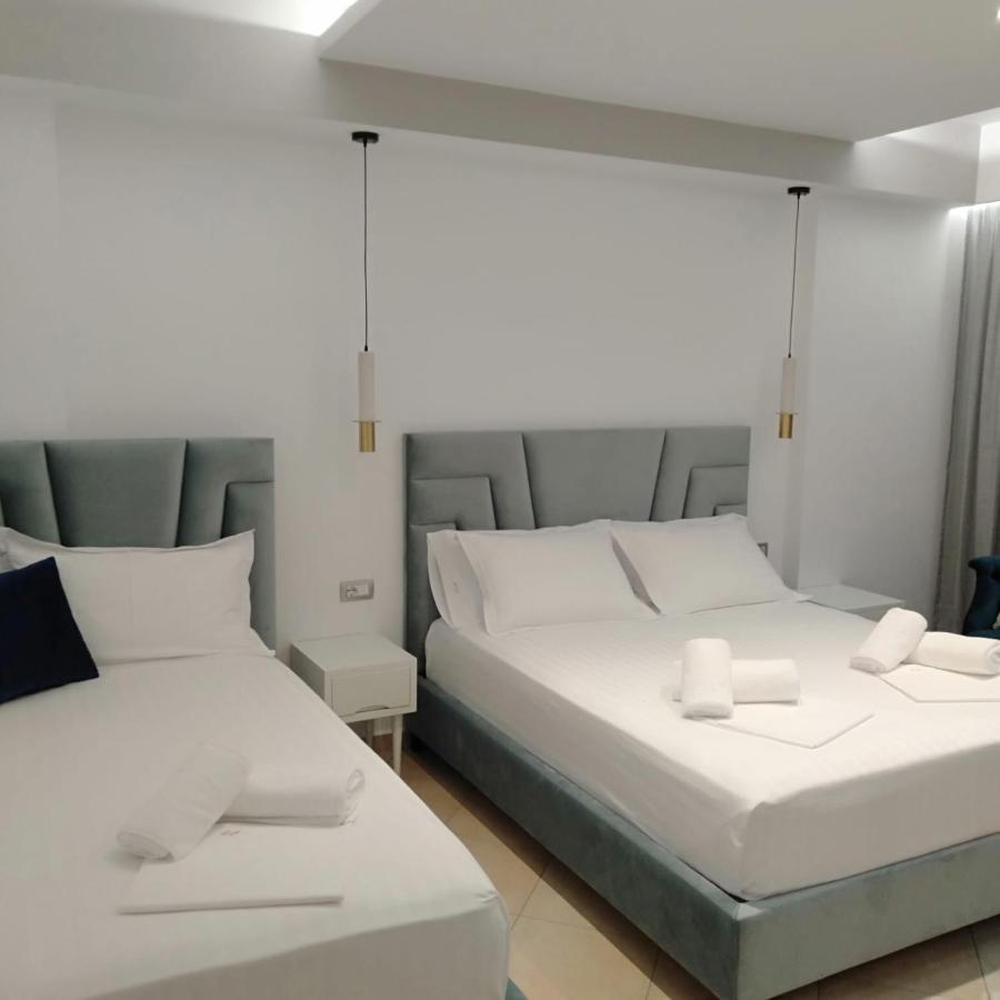 Luna Magica Hotel Borsh Bagian luar foto