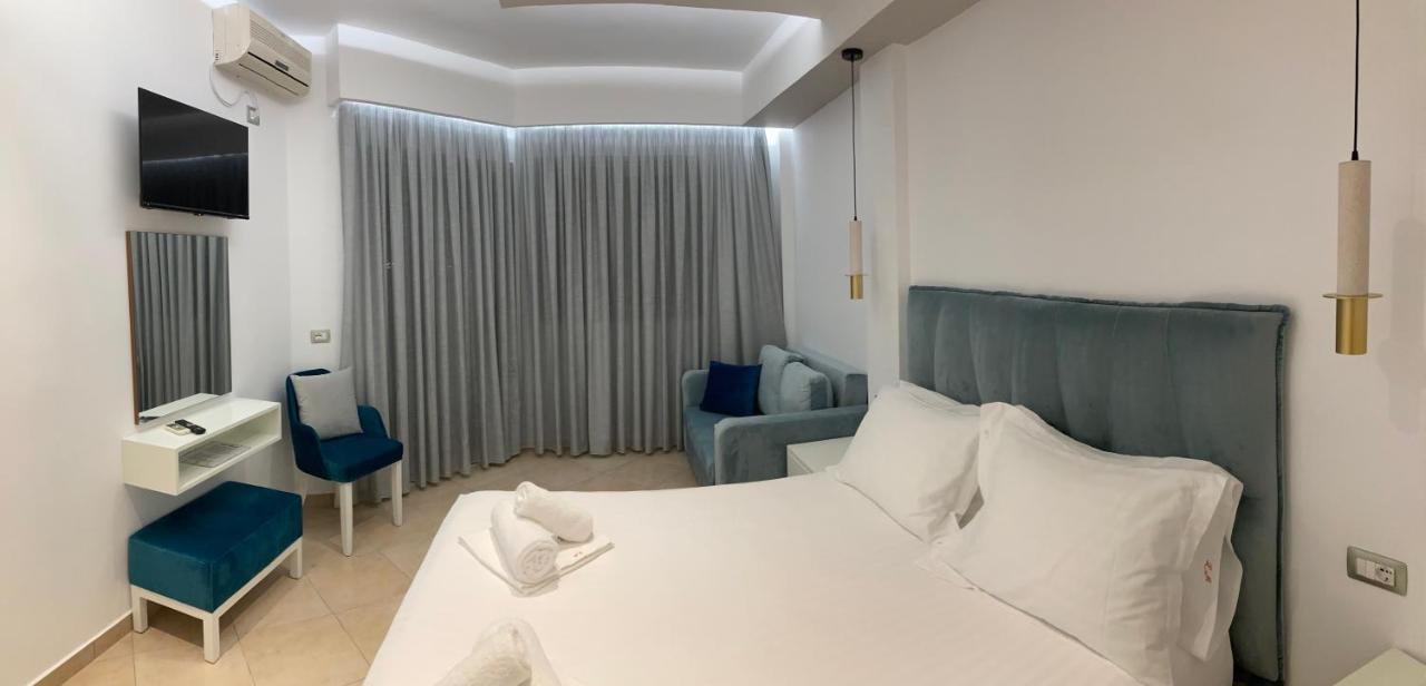 Luna Magica Hotel Borsh Bagian luar foto