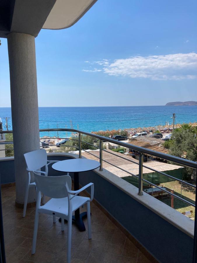 Luna Magica Hotel Borsh Bagian luar foto