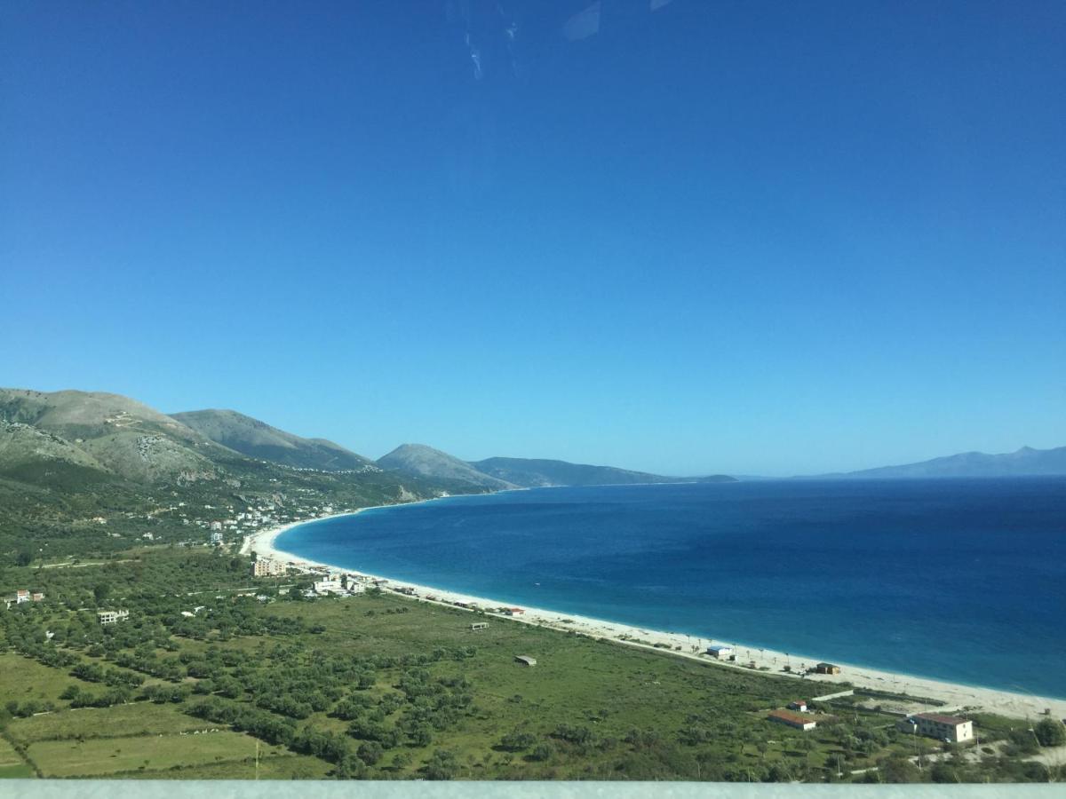 Luna Magica Hotel Borsh Bagian luar foto